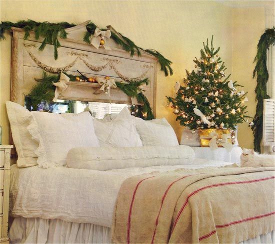 Christmas decorating – not an easy task, if you live in a tiny ...